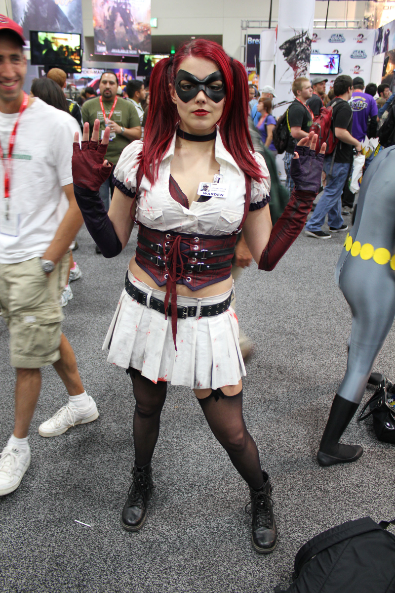Illustration for article titled The Cosplay of Comic-Con - Day Two: Tinker, Yoshi, Birdo, Spy